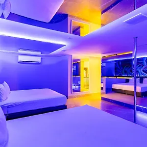 Love hotel Drops, Brasilia