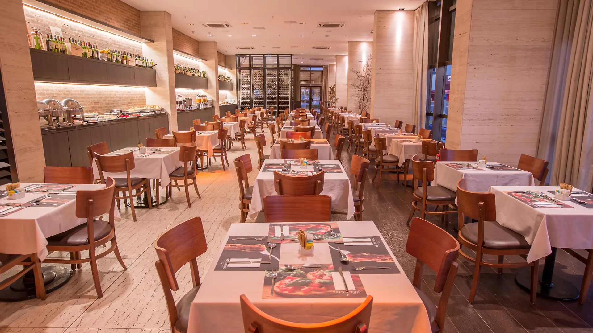 Hotel Cullinan Hplus Premium Brasilia